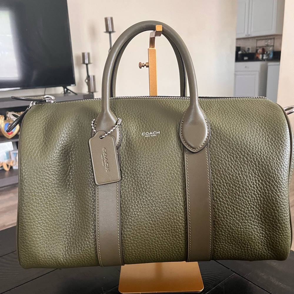 Coach Compass 35 in olive green full grain leather, strap and dust bag included - Picture 3 of 8